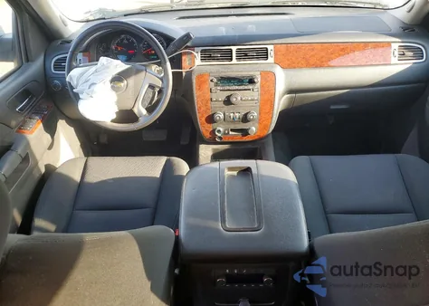 2013 Chevrolet Tahoe C1500 Ls z USA, uszkodzony, nr VIN 1GNSCAE0XDR253513